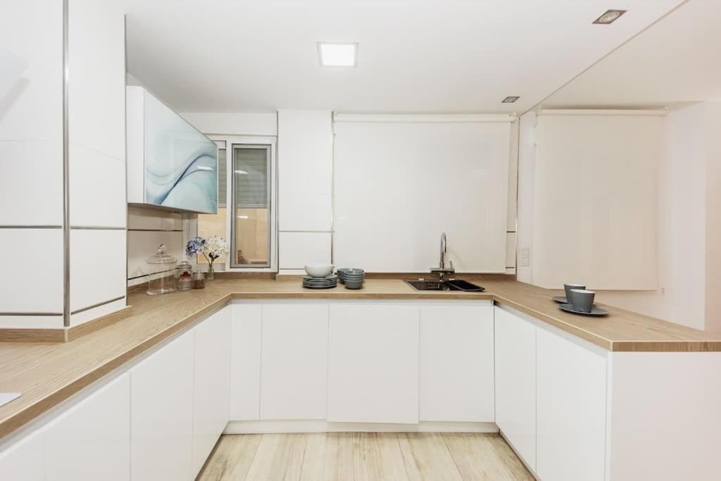 Modern First Line Apartment Almunecar Exterior photo