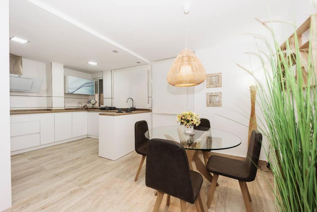 Modern First Line Apartment Almunecar Exterior photo